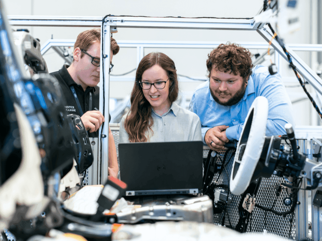Can Context Engineering Replace Prompt Engineering as the Key to Effective AI Interaction?