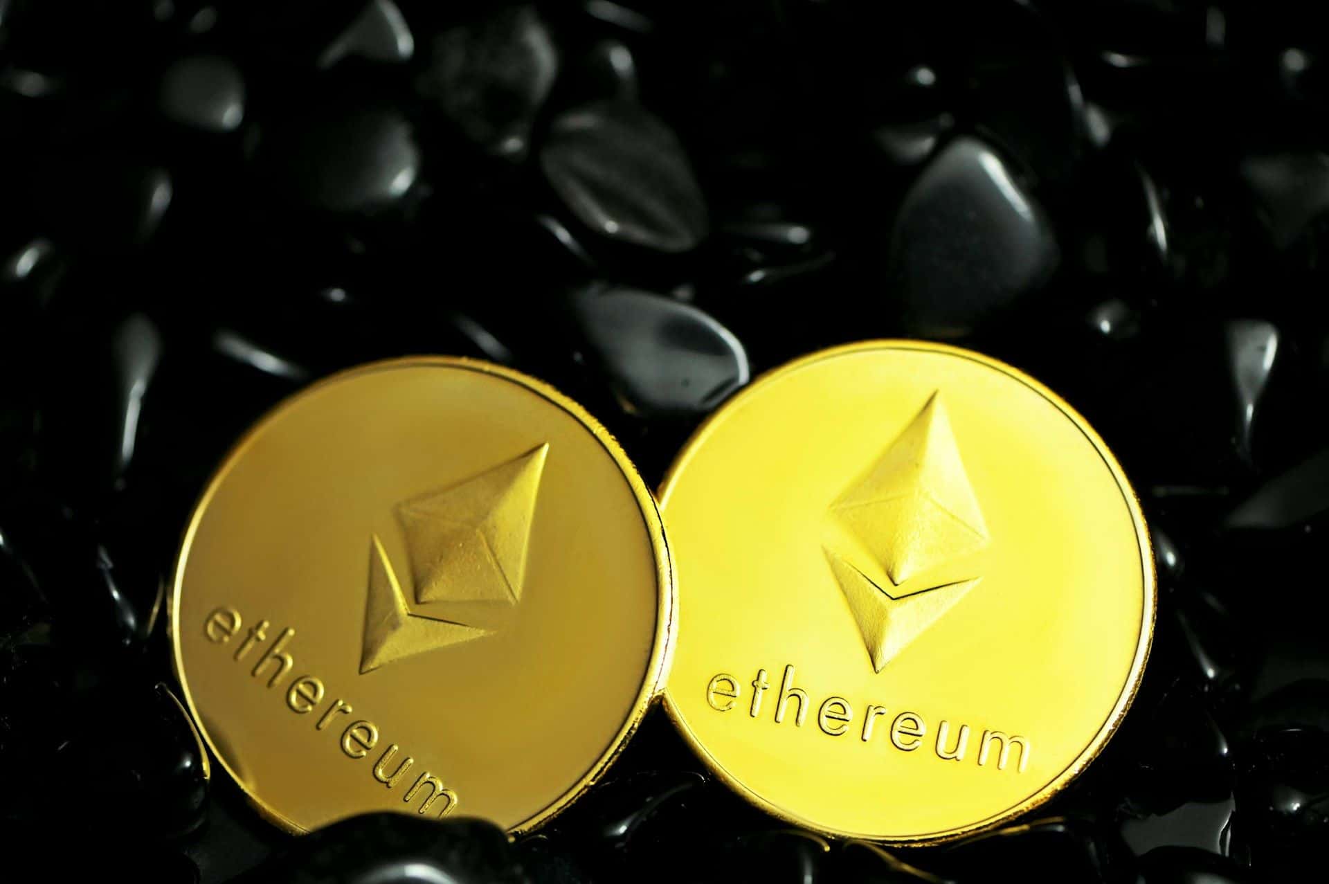 Ethereum Whales Place $100M Leveraged Bets Amid Market Uncertainty