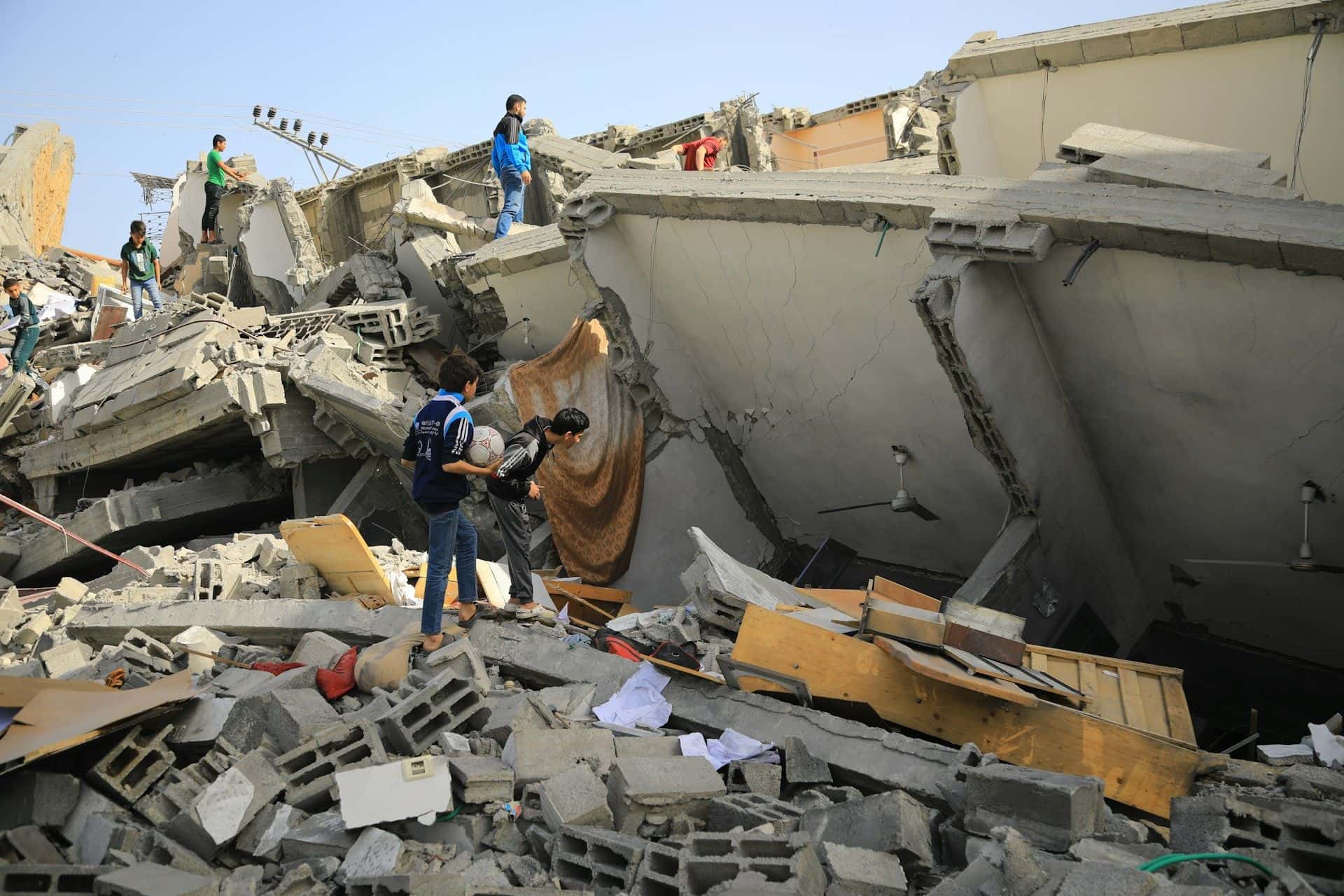 What Are the Humanitarian Consequences of Sustained Israeli Evacuation Orders and Bombardment in Gaza?