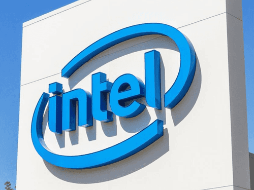How did the U.S. secure a nearly 10% stake in Intel?