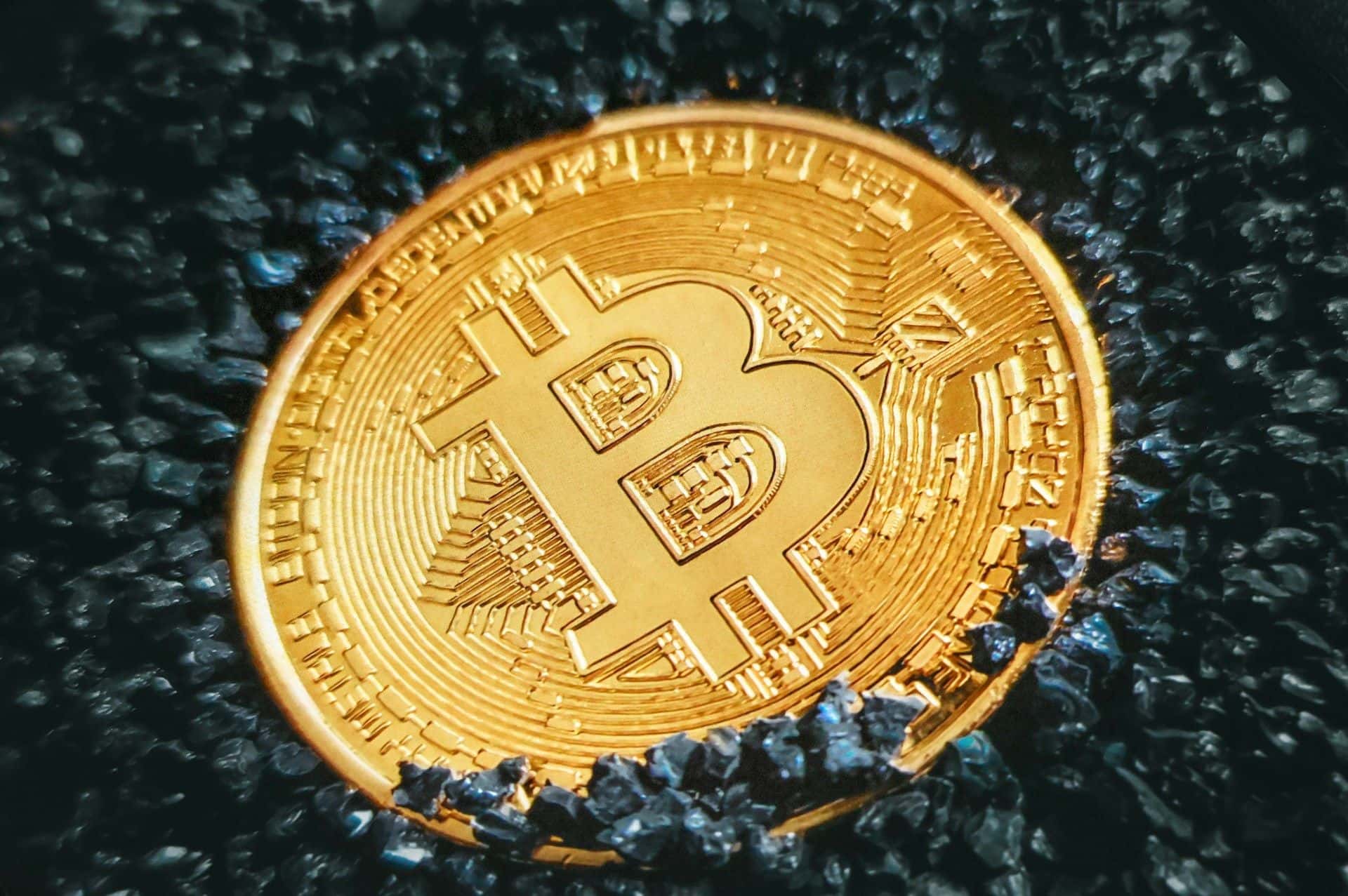 Long-Term Holders Tighten Their Grip as Bitcoin Nears All-Time Highs