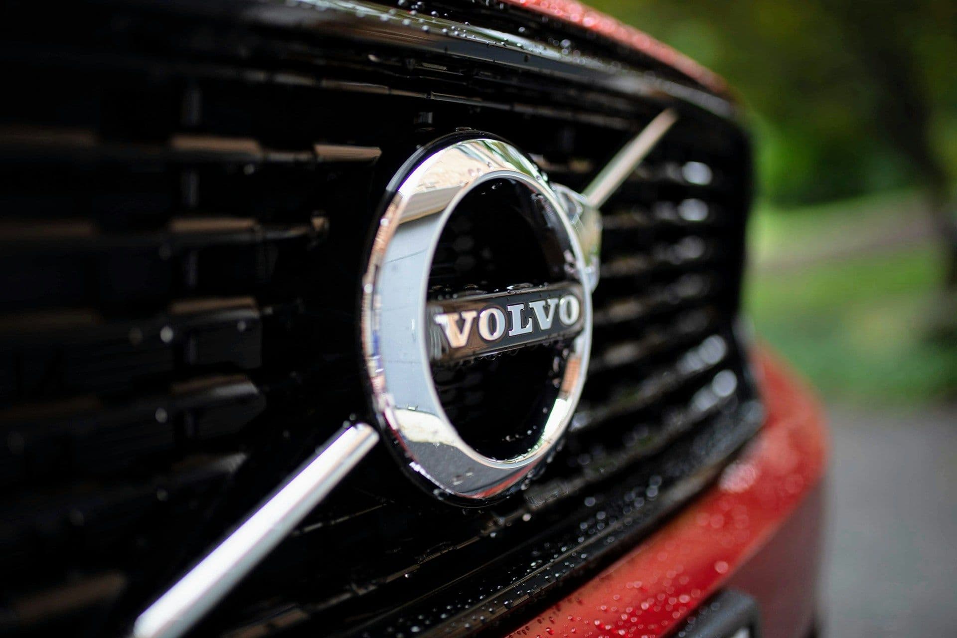 Volvo Slashes 3,000 Jobs as Trump’s Tariffs Disrupt Global Auto Industry