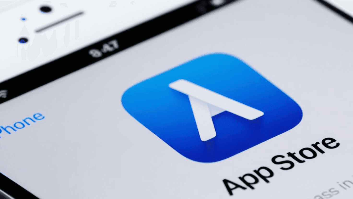 Fortnite’s Vibrant Return to US App Store in Epic Battle Scene, May 20, 2025.