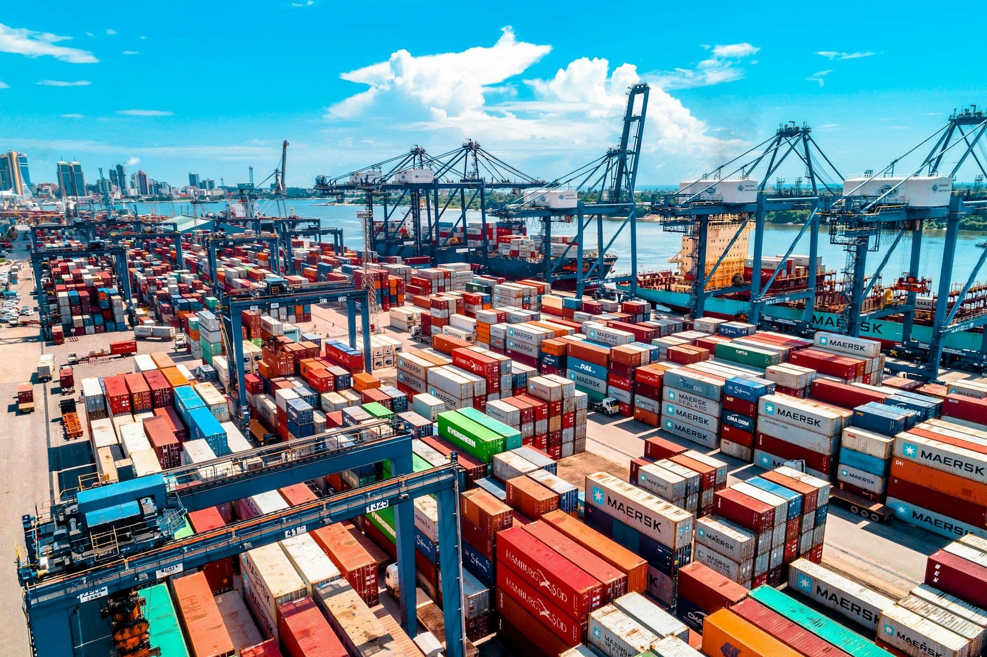 Canada's Record $7.1B Trade Deficit Amid U.S. Tariff Impact.