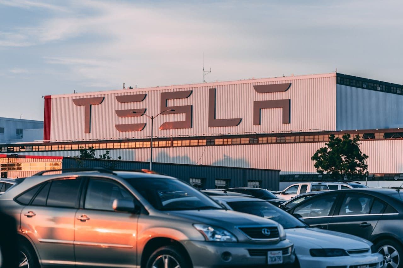 Elon Musk’s Wealth Surges to $419 Billion Amid Tesla’s Struggles