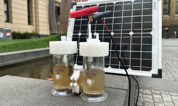 Scientists Unveil Game-Changer: Green Hydrogen from Dirty Water and Heavy Metals